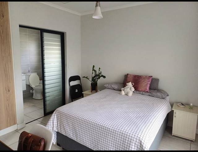 1 BEDROOM APARTMENT FOR SALE IN WATERFALL